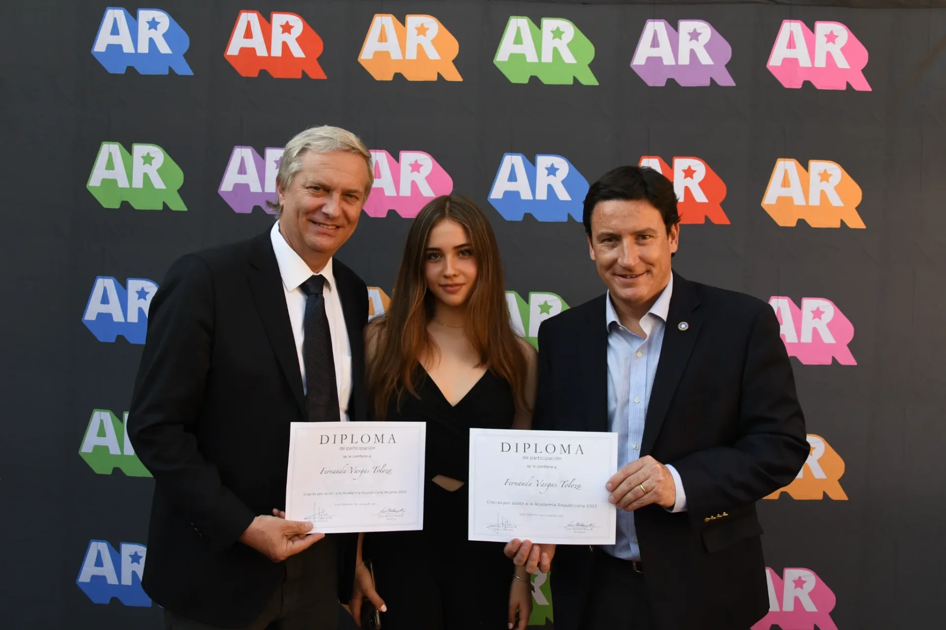 Fotografía 5 de Academia Republicana Finales 2022 Santiago
