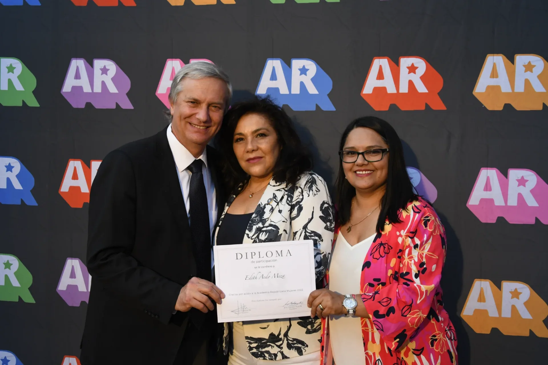 Fotografía 7 de Academia Republicana Finales 2022 Santiago