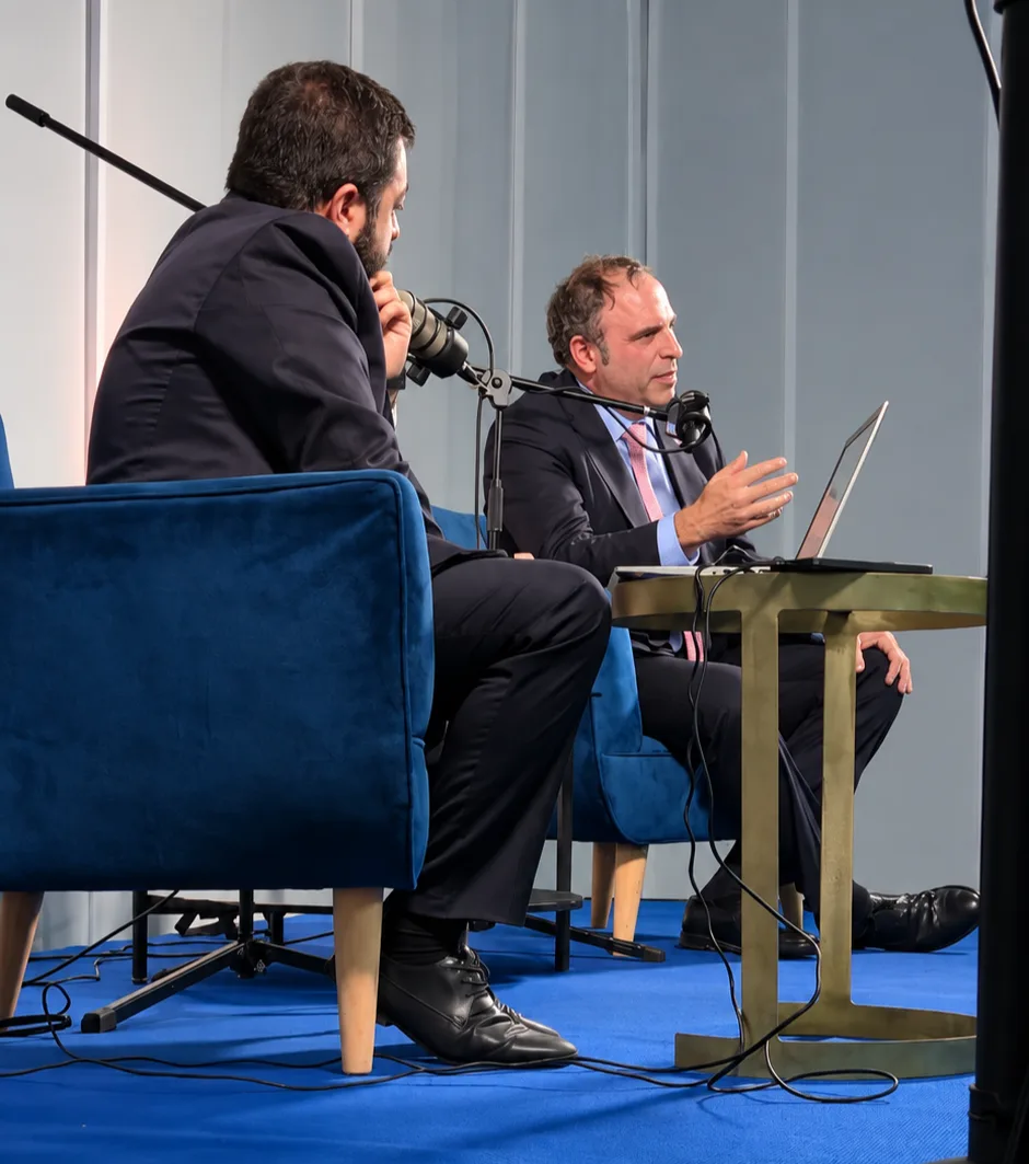 Fotografía 14 de Sesión 2: Reactivación Económica — Karlfranz Koehler